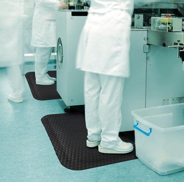 American Floor Mats Hog Heaven Premium 7/8" Black & Yellow Border 2' x 5' Nitrile Backed Anti-Fatigue Comfort Mat