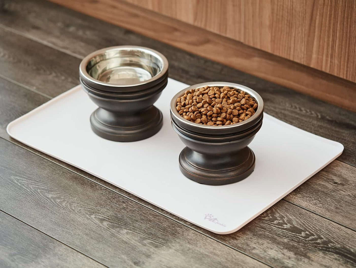 Silicone Dog Mat for Water Bowl and Food Dish, Pet Mat for Floors, Waterproof Dog Food Tray (Off-White Light Lavender)