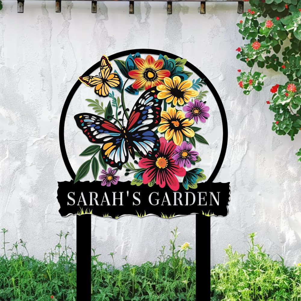 Personalized Butterfly Metal Sign with Stake,Custom Gardener Family Name Signs Outdoor Decorate,Customized Garden Accessories Decor for Mother's Day,Sunflowers Plaques for Patio Lawn Porch Backyard