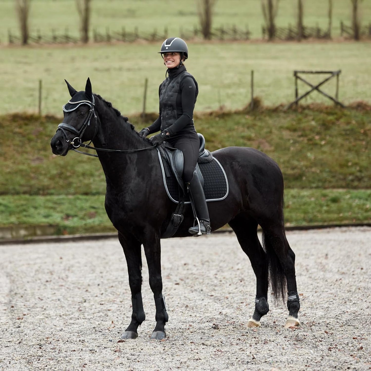 HORZE Adepto Quilted Quick-Dry Dressage Saddle Pad for Horses with Two-Tone Trim